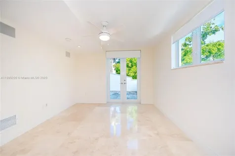 541 S Mashta Drive Key Biscayne FL 33149