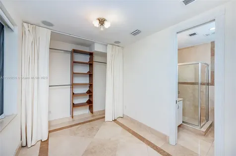 541 S Mashta Drive Key Biscayne FL 33149