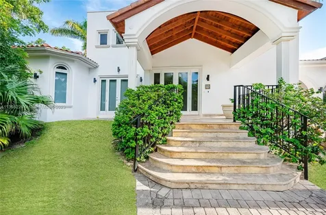 541 S Mashta Drive Key Biscayne FL 33149