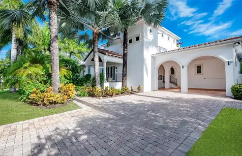 541 S Mashta Drive Key Biscayne FL 33149