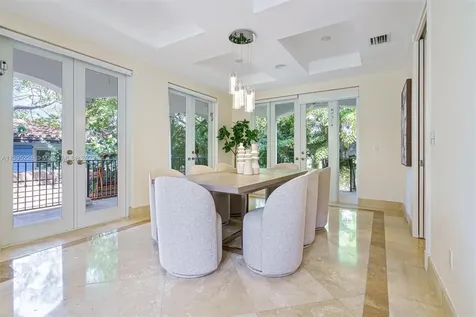 541 S Mashta Drive Key Biscayne FL 33149