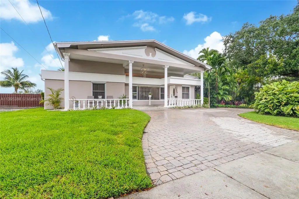 2500 NE 199th Street Miami FL 33180