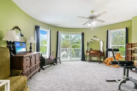2500 NE 199th Street Miami FL 33180