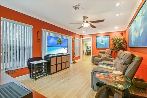2500 NE 199th Street Miami FL 33180