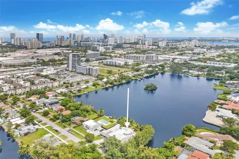 2500 NE 199th Street Miami FL 33180