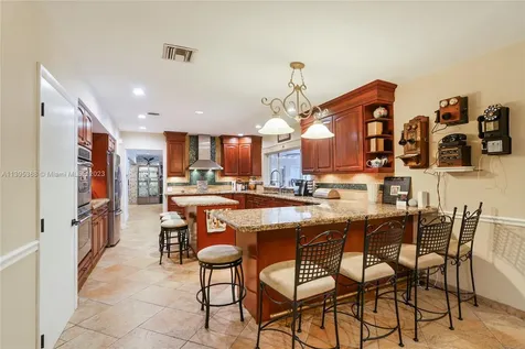2500 NE 199th Street Miami FL 33180