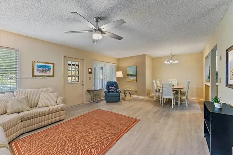 307 Pine Ridge Circle Green Acres FL 33463