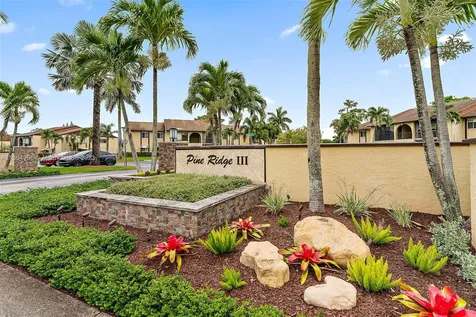 307 Pine Ridge Circle Green Acres FL 33463