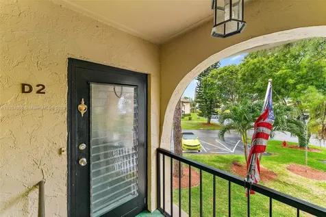 307 Pine Ridge Circle Green Acres FL 33463