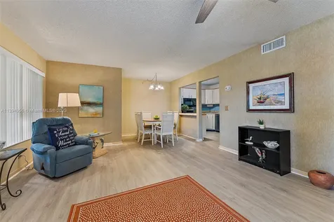307 Pine Ridge Circle Green Acres FL 33463
