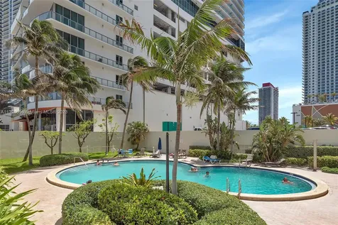 4001 S Ocean Drive Hollywood FL 33019