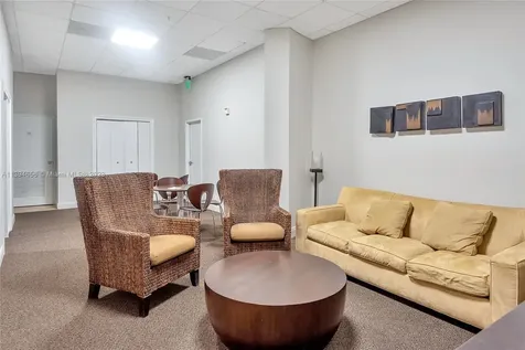 4001 S Ocean Drive Hollywood FL 33019