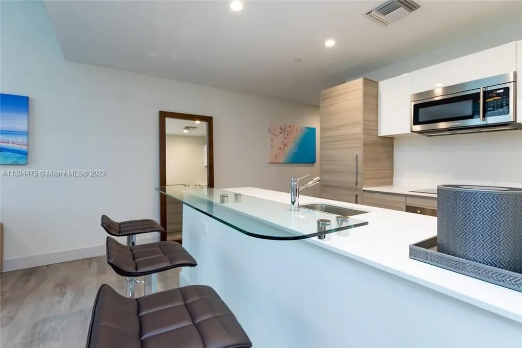 777 N Ocean Drive Hollywood FL 33019