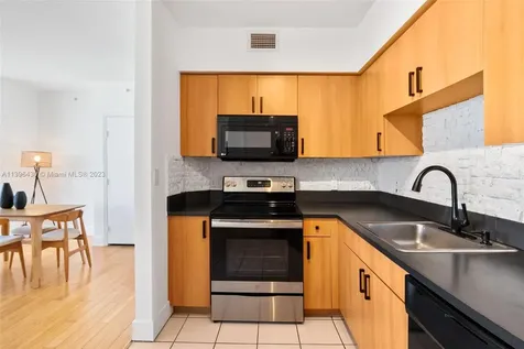 1330 West Avenue Miami Beach FL 33139