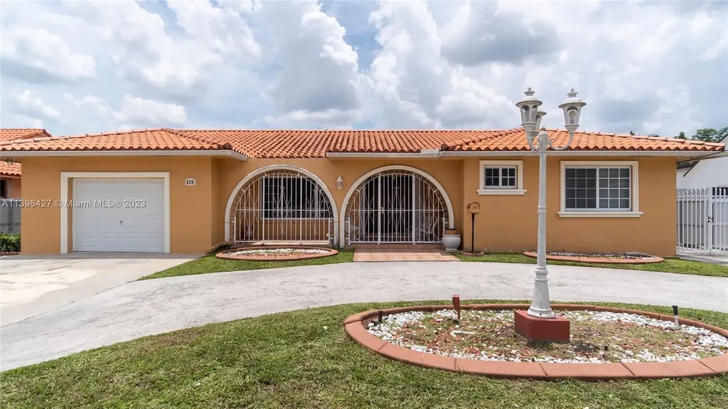 110 W 39th Place Hialeah FL 33012