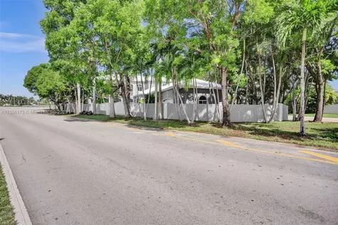 12141 Walsh Boulevard Miami FL 33184