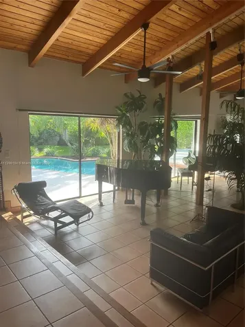 9451 E Calusa Club Drive Miami FL 33186