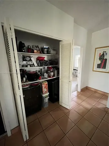 9451 E Calusa Club Drive Miami FL 33186