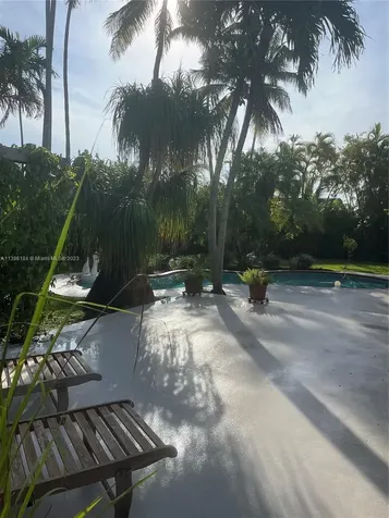 9451 E Calusa Club Drive Miami FL 33186