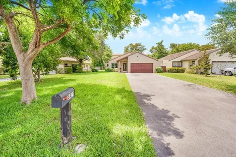 8410 NW 35th Street Coral Springs FL 33065
