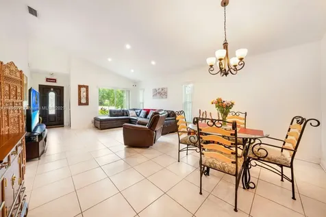 8410 NW 35th Street Coral Springs FL 33065