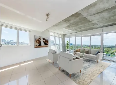 3250 NE 1st Avenue Miami FL 33137