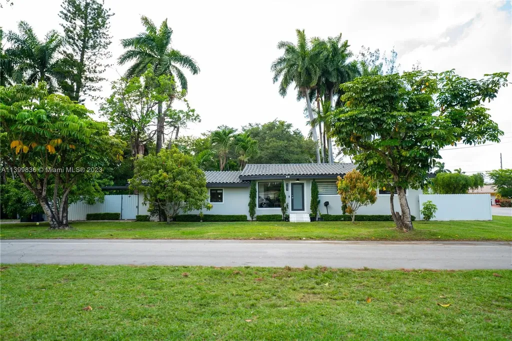 983 Morningside Drive Miami Springs FL 33166