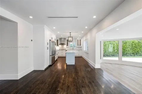 4841 Biltmore Drive Coral Gables FL 33146