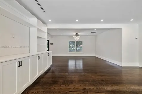 4841 Biltmore Drive Coral Gables FL 33146