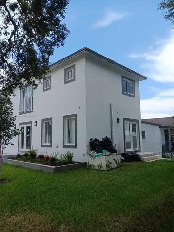 4475 NW 30th Avenue Miami FL 33142