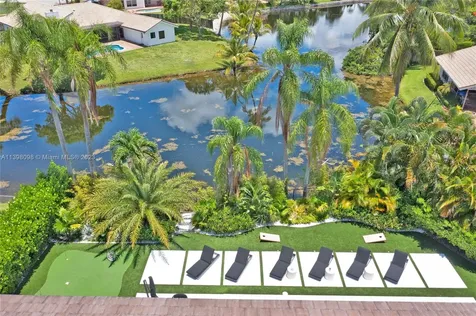 10151 SW 3rd Street Plantation FL 33324