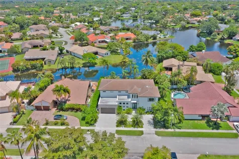 10151 SW 3rd Street Plantation FL 33324