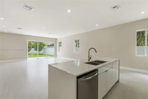 2859 SW 37th Court Miami FL 33134