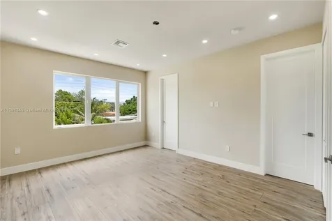 2859 SW 37th Court Miami FL 33134