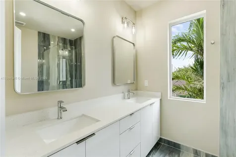 2859 SW 37th Court Miami FL 33134