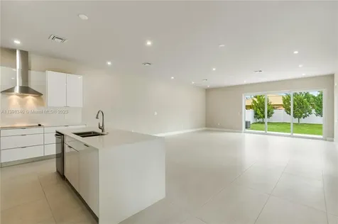 2859 SW 37th Court Miami FL 33134
