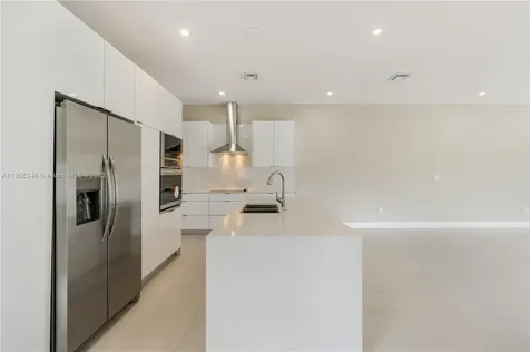 2859 SW 37th Court Miami FL 33134