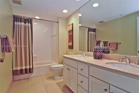 2000 N Bayshore Drive Miami FL 33137