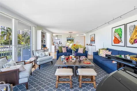 615 Ocean Drive Key Biscayne FL 33149