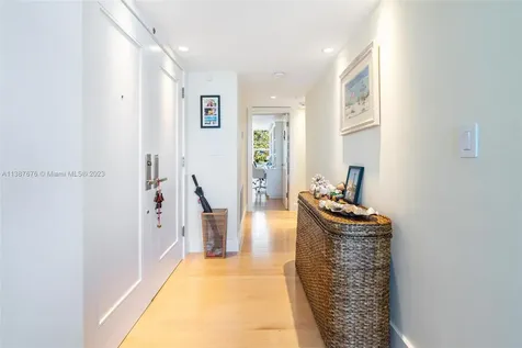 615 Ocean Drive Key Biscayne FL 33149