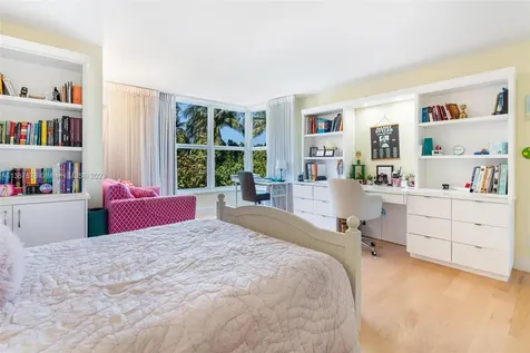 615 Ocean Drive Key Biscayne FL 33149