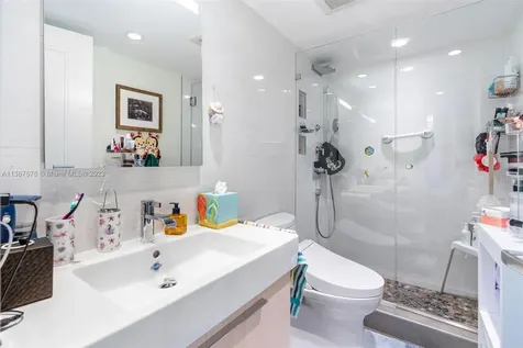 615 Ocean Drive Key Biscayne FL 33149