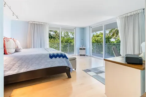 615 Ocean Drive Key Biscayne FL 33149