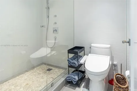 615 Ocean Drive Key Biscayne FL 33149