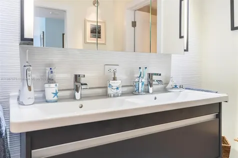 615 Ocean Drive Key Biscayne FL 33149