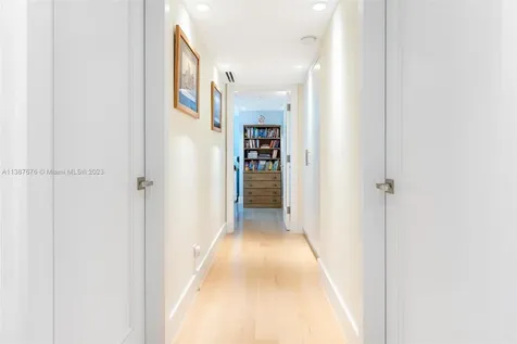 615 Ocean Drive Key Biscayne FL 33149