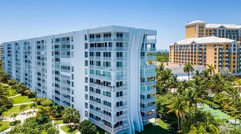 615 Ocean Drive Key Biscayne FL 33149