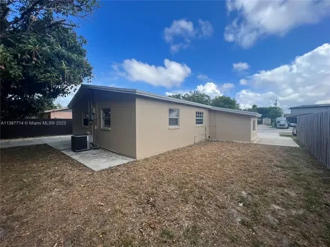 581 NW 21st Court Pompano Beach FL 33060