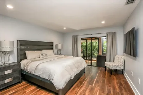 7811 SW 119th Road Miami FL 33183
