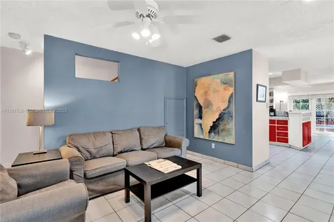 2802 W Trade Avenue Miami FL 33133